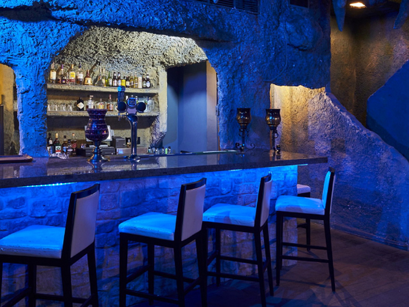 Blue Grotto bar at Capri
